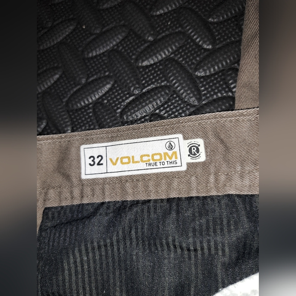 Volcom pants - Picture 3 of 12